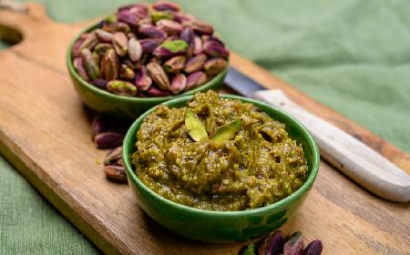 Sycylijskie pesto z pistacji i rukoli: przepis bez bazylii, bez orzeszków piniowych