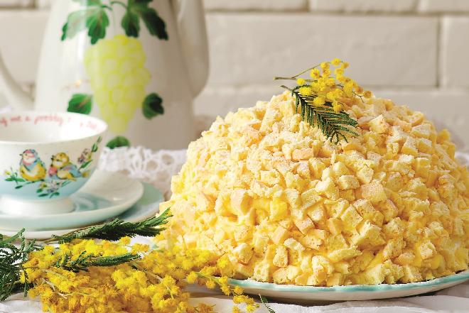Tort Mimoza: włoskie ciasto z okazji Dnia Kobiet