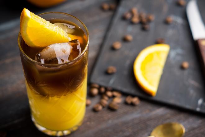 Coffee Aperol Spritz: kawowy drink w stylu włoskim