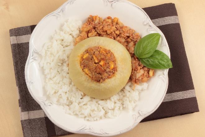 Aromatyczne kalarepki nadziewane indykiem
