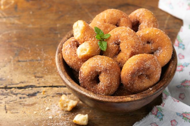 Pączki hiszpańskie - aromatyczne oponki z anyżkową nutą